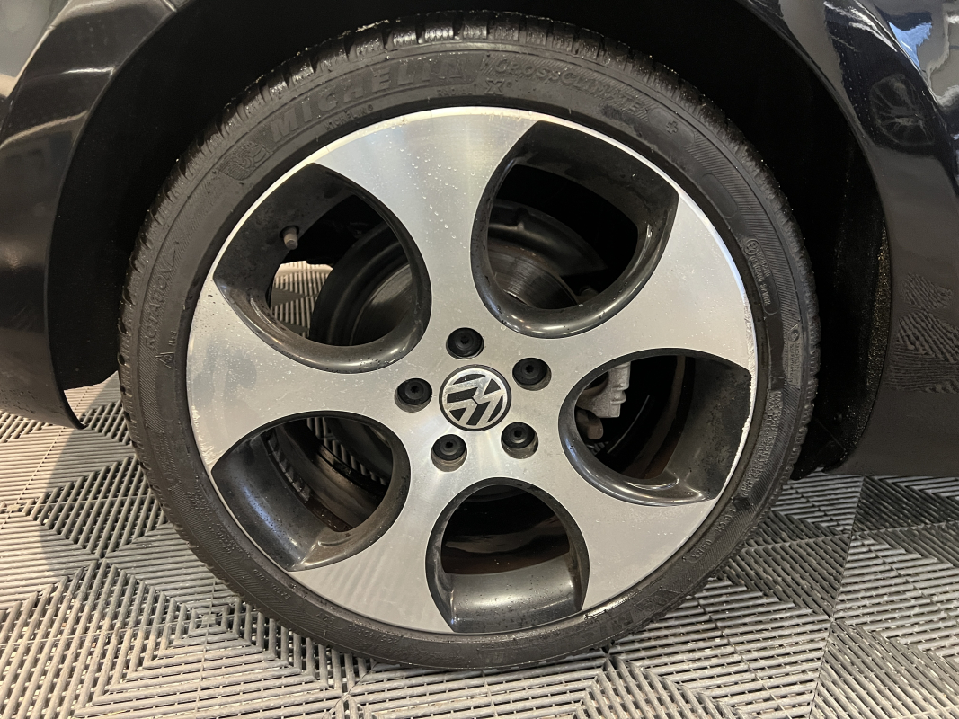 Volkswagen Golf — 11