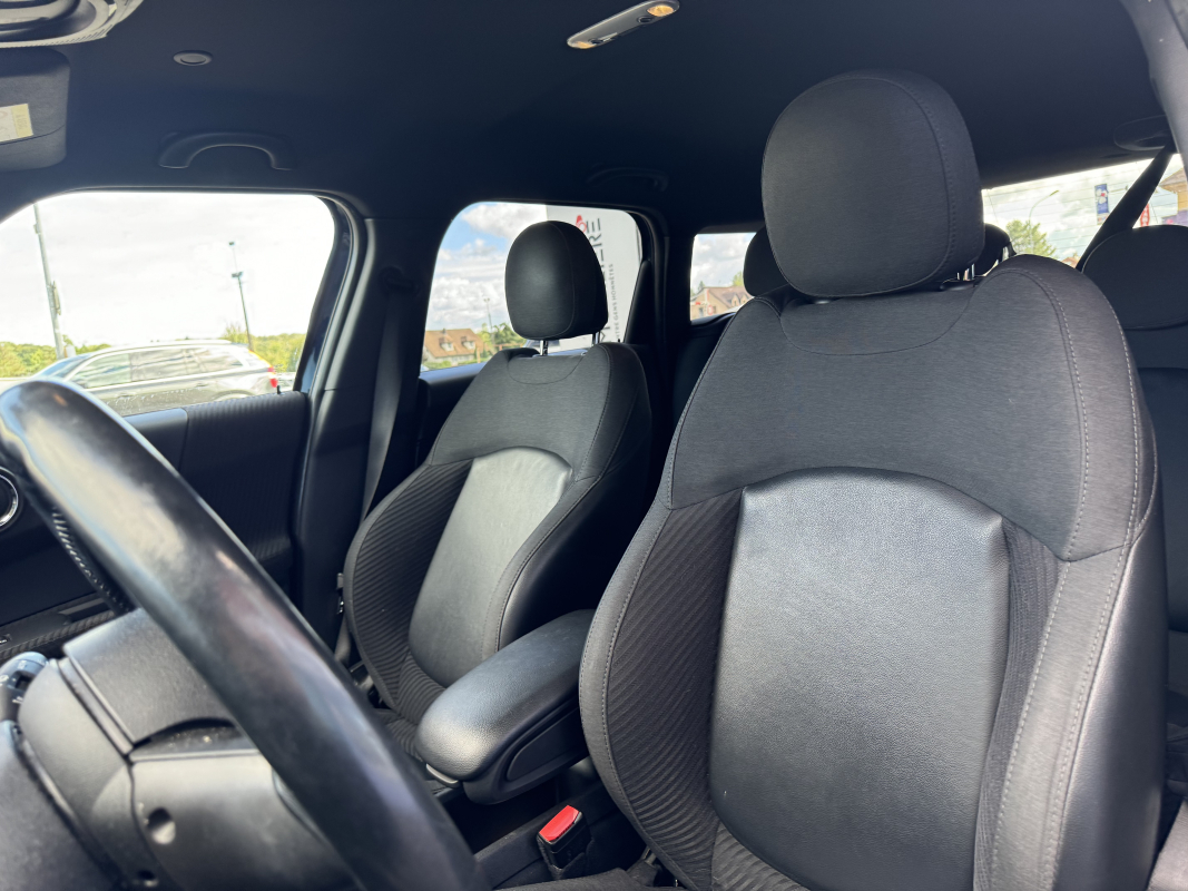 Mini Countryman — 10