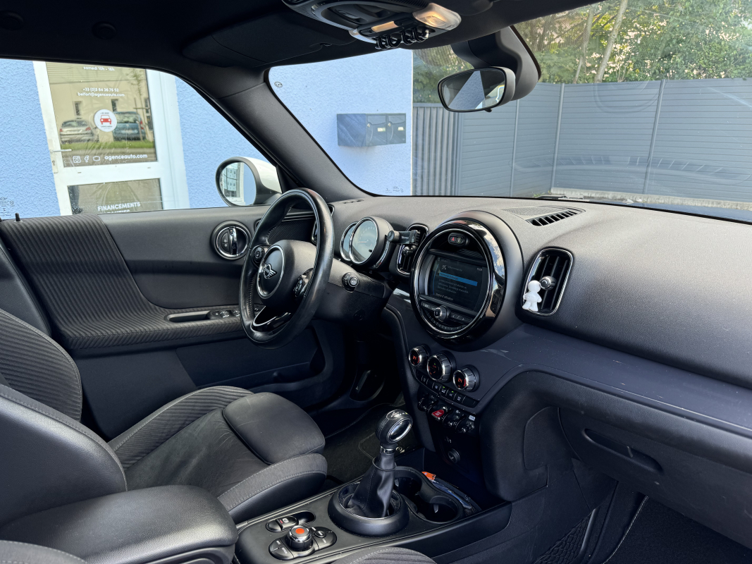 Mini Countryman — 15