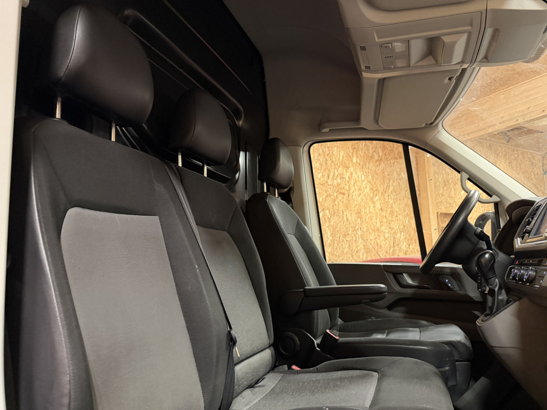 Volkswagen Crafter — 11