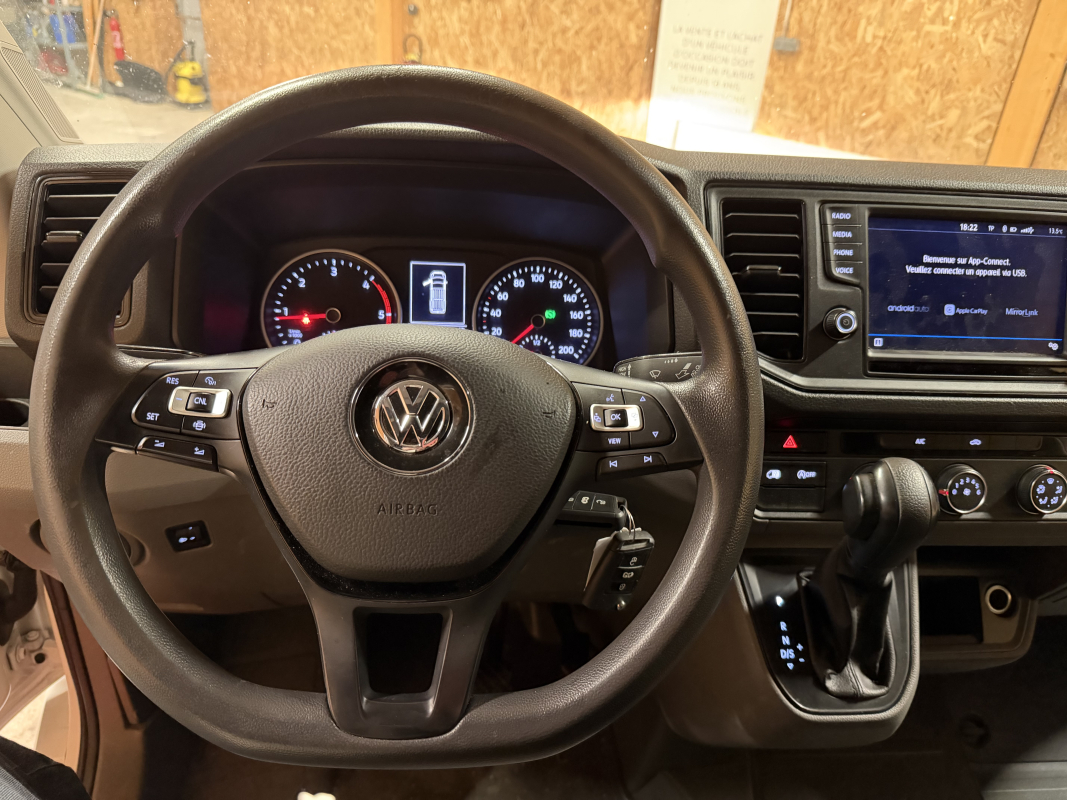 Volkswagen Crafter — 9