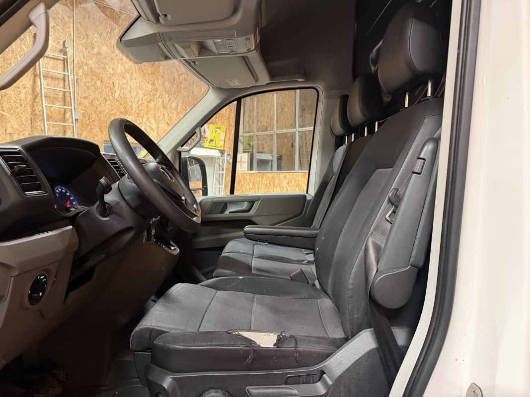 Volkswagen Crafter — 8