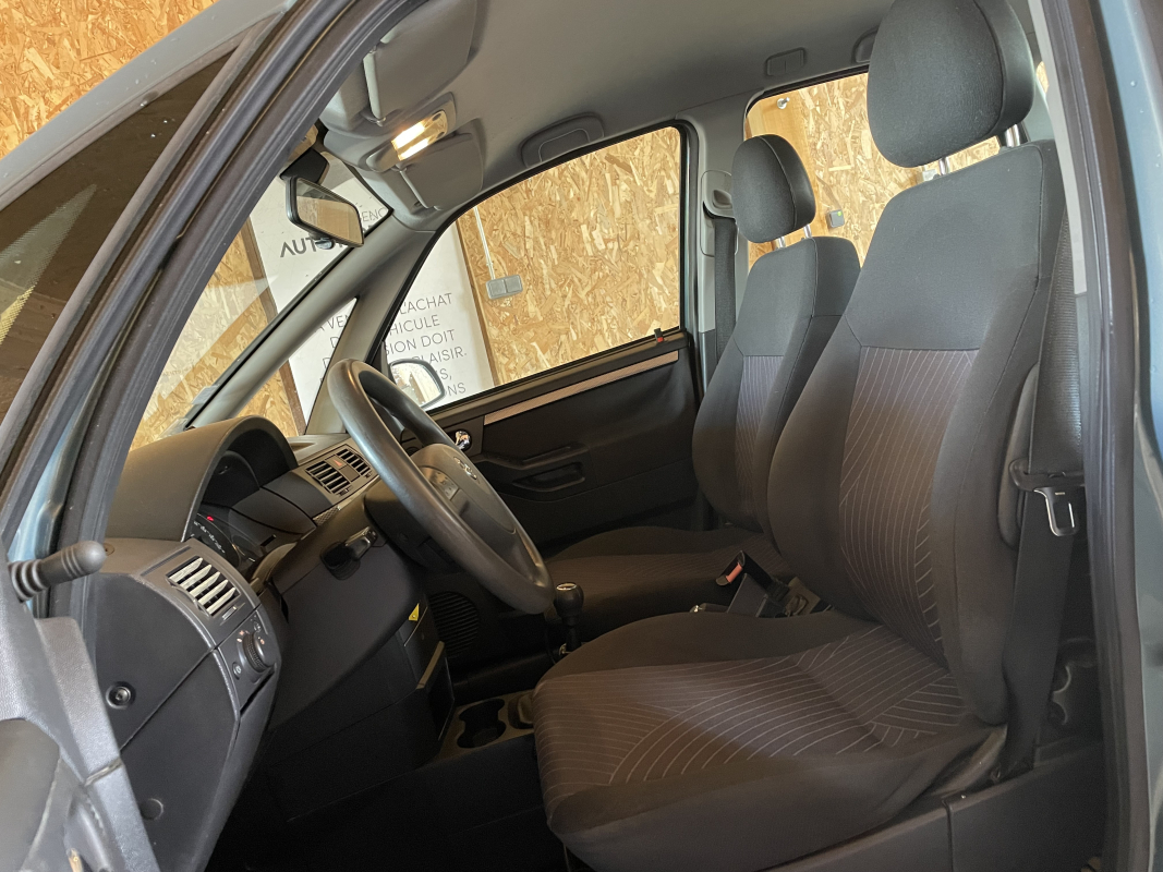 Opel Meriva — 12