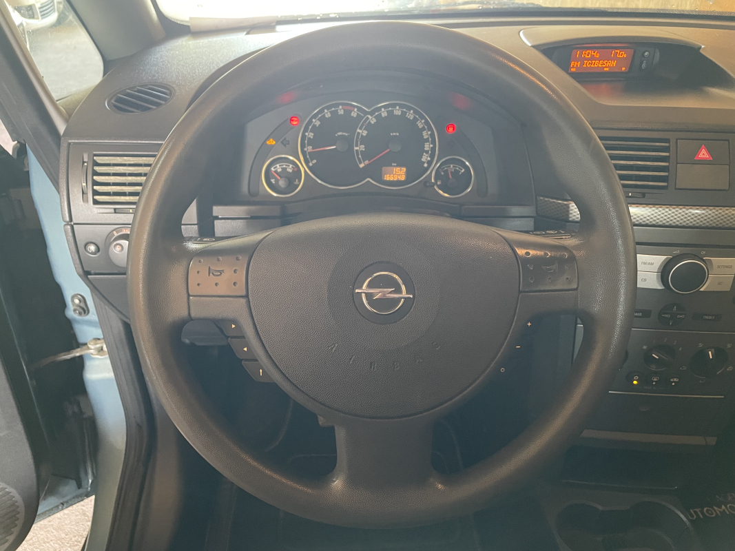 Opel Meriva — 10