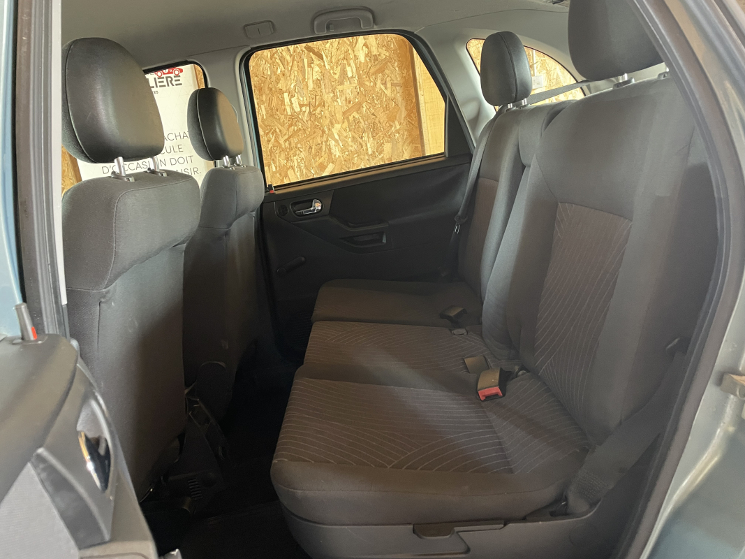 Opel Meriva — 13