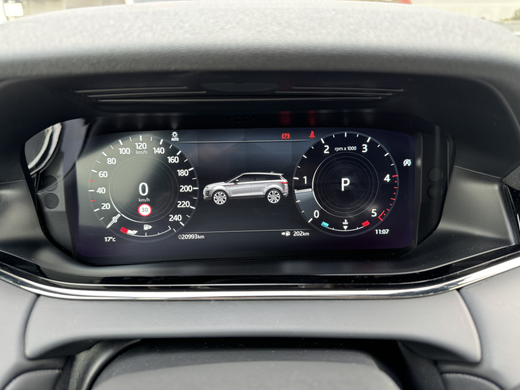 Land Rover Range Rover Evoque — 24