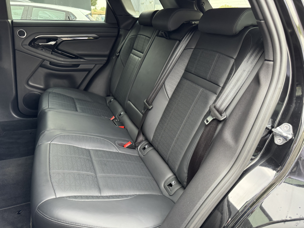 Land Rover Range Rover Evoque — 27