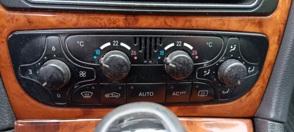Mercedes CLK Cabriolet — 16