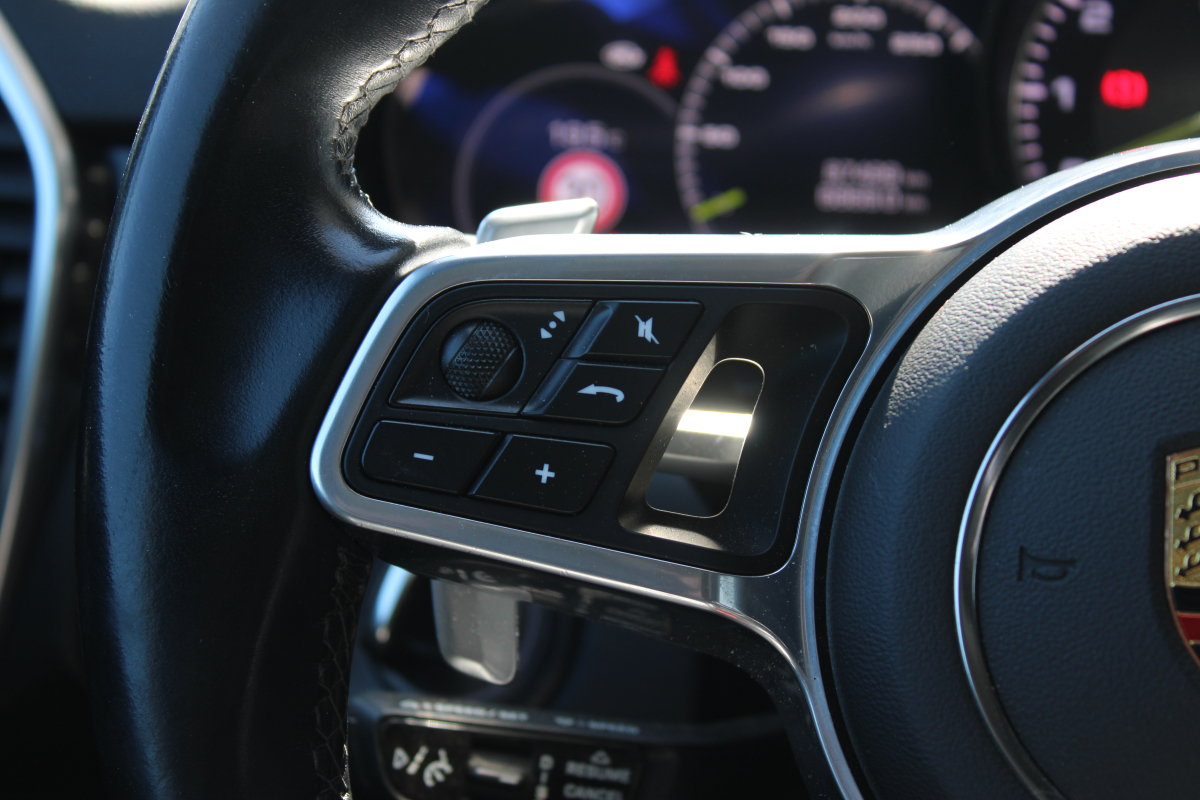 Porsche Cayenne — 29