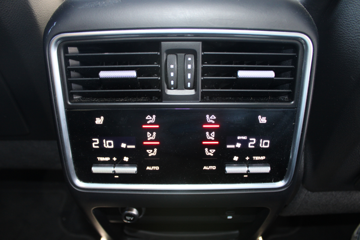 Porsche Cayenne — 18