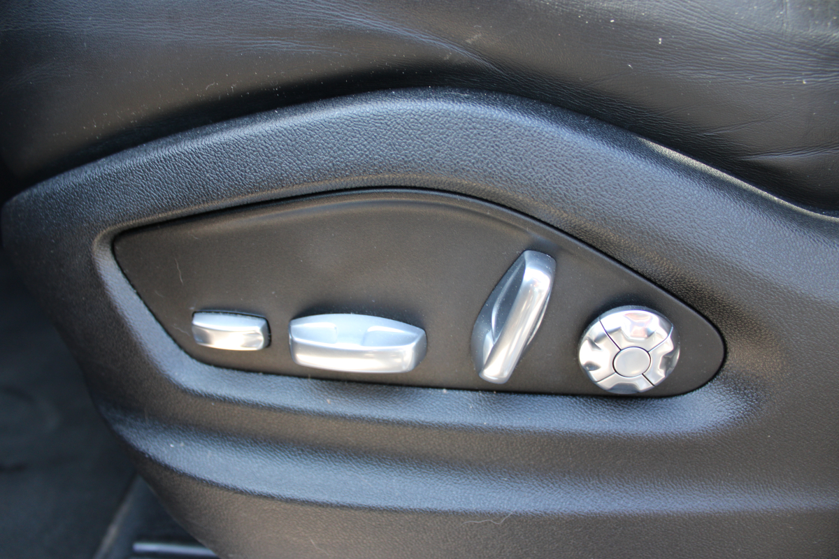 Porsche Cayenne — 26