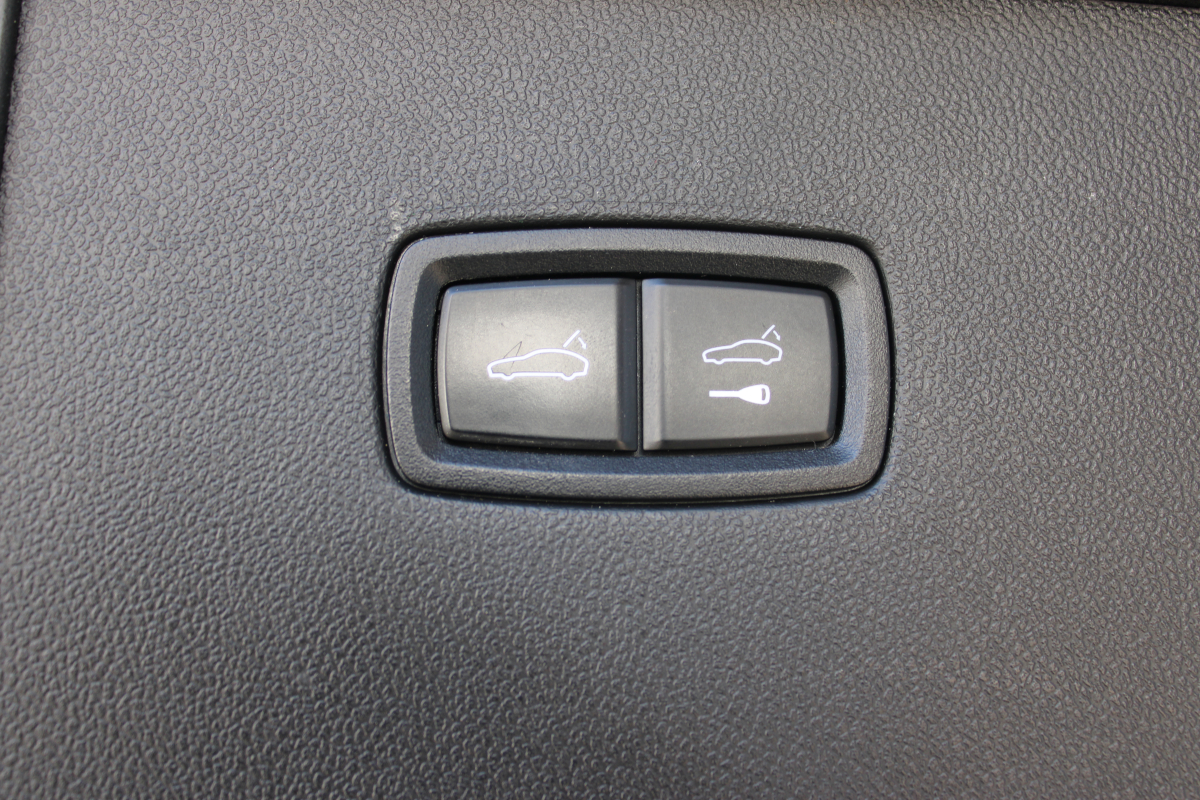 Porsche Cayenne — 24