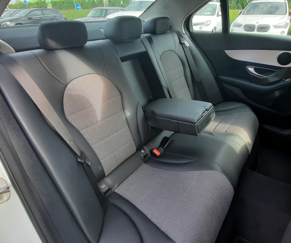 Mercedes Classe C — 23