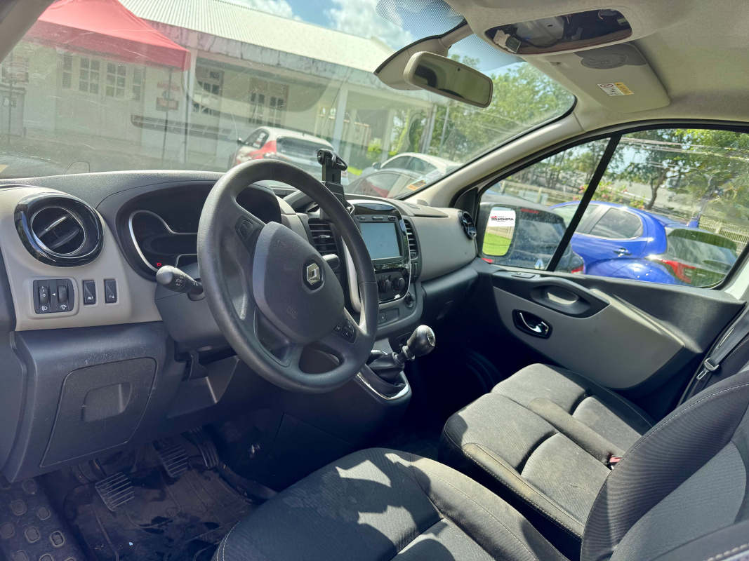 Renault Trafic — 3