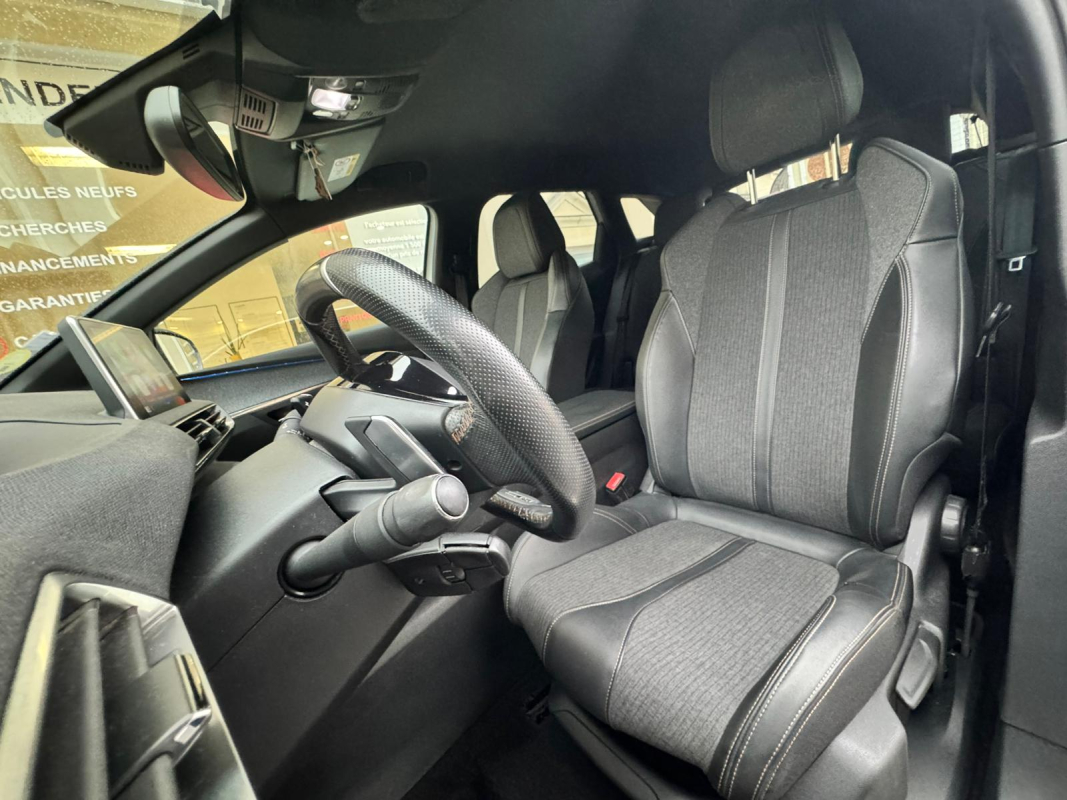 Peugeot 3008 — 9