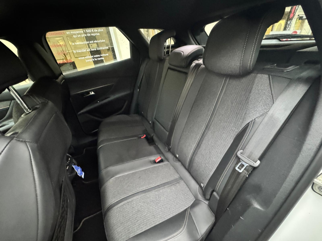 Peugeot 3008 — 18
