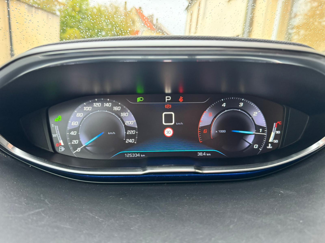 Peugeot 3008 — 12