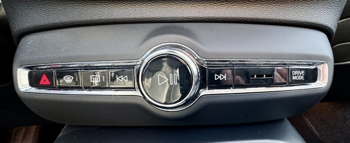 Volvo XC40 — 32