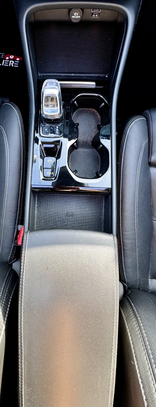 Volvo XC40 — 33