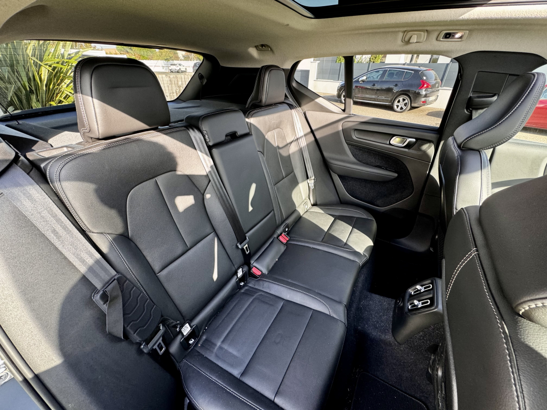 Volvo XC40 — 16