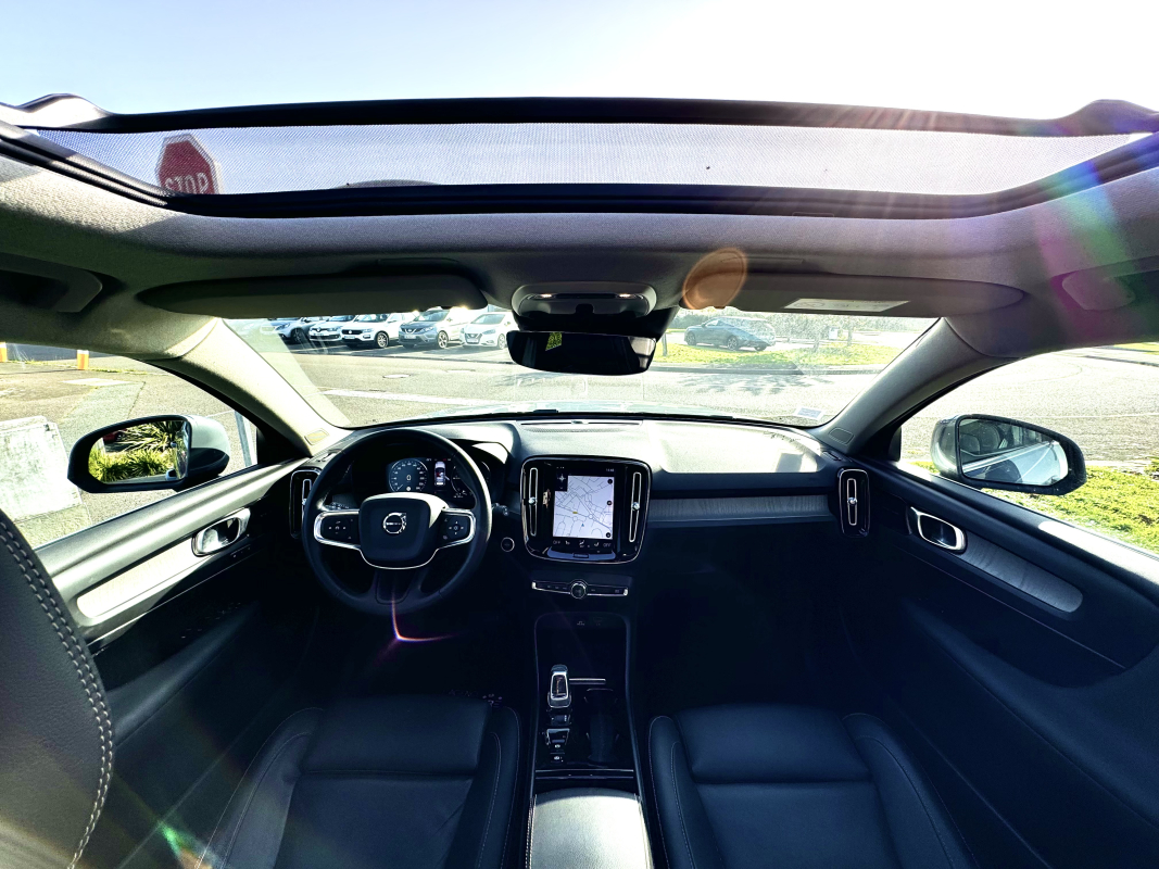Volvo XC40 — 13