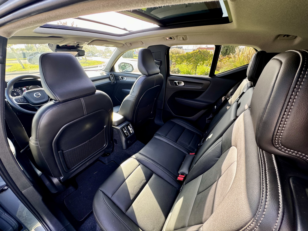 Volvo XC40 — 14