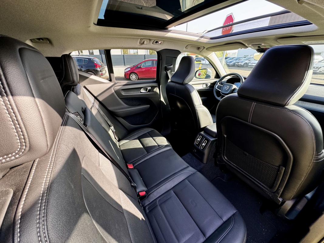 Volvo XC40 — 17
