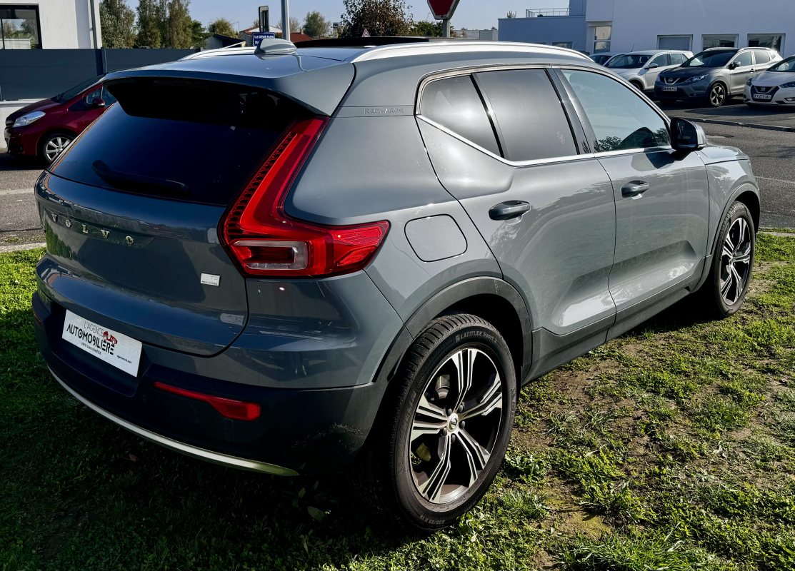 Volvo XC40 — 5