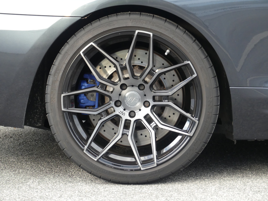 Bmw M6 — 40