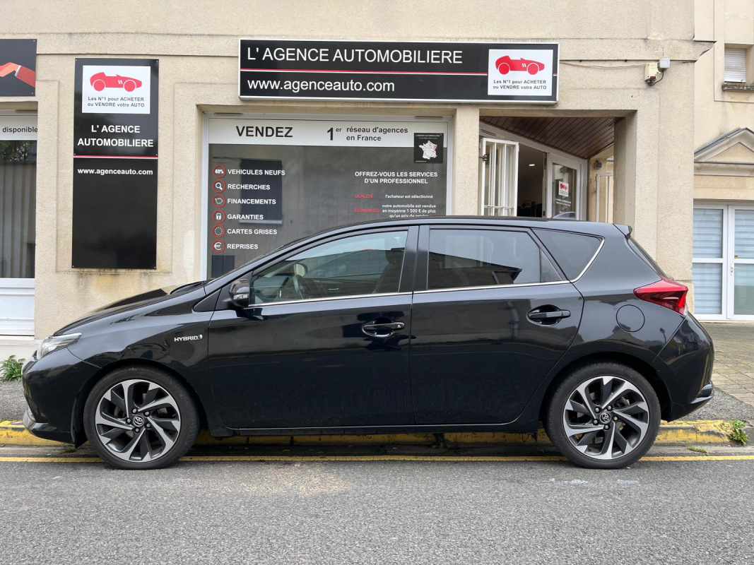 Toyota Auris — 6