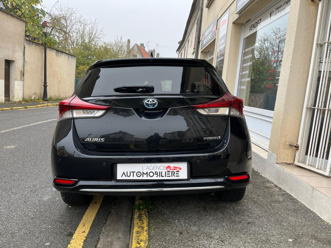 Toyota Auris — 4