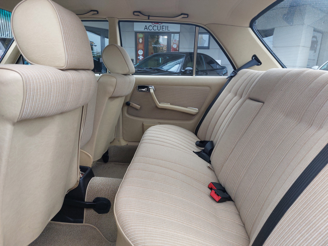 Mercedes Classe E — 17
