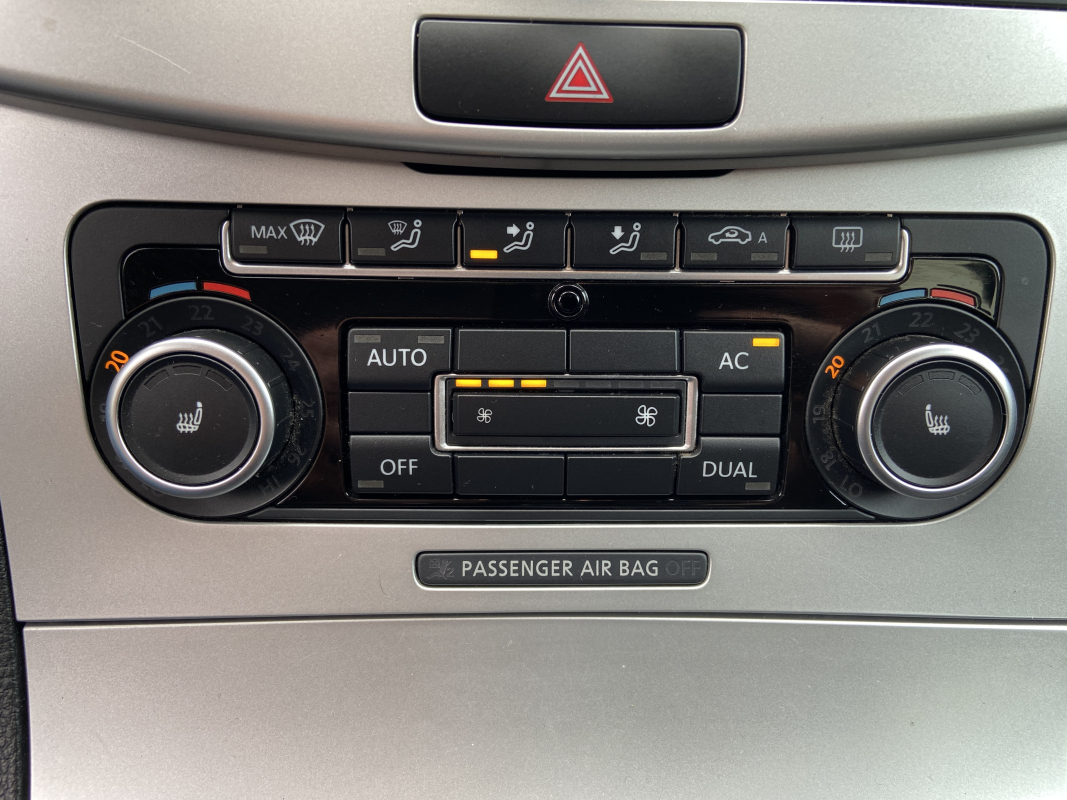 Volkswagen Passat SW — 16
