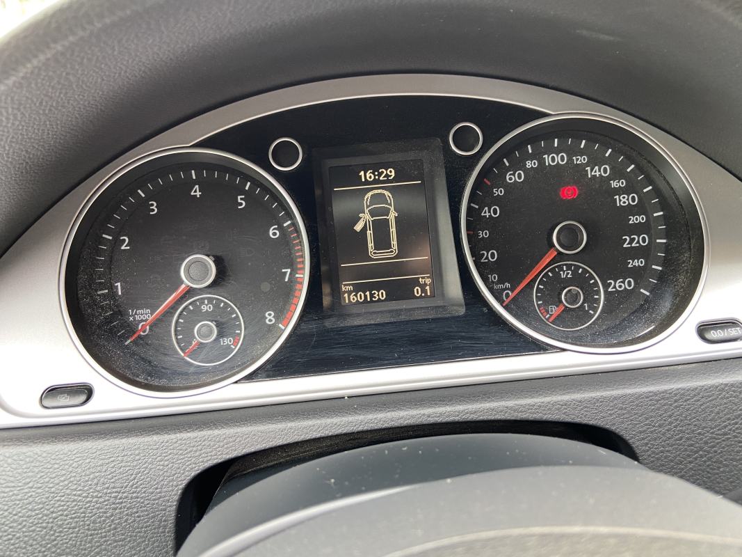 Volkswagen Passat SW — 26