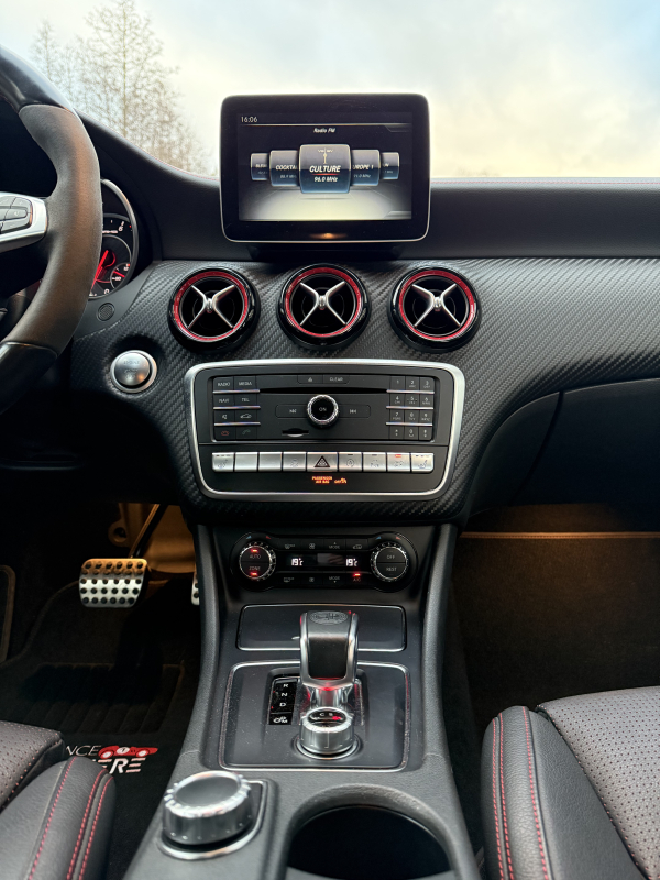 Mercedes Classe A — 16