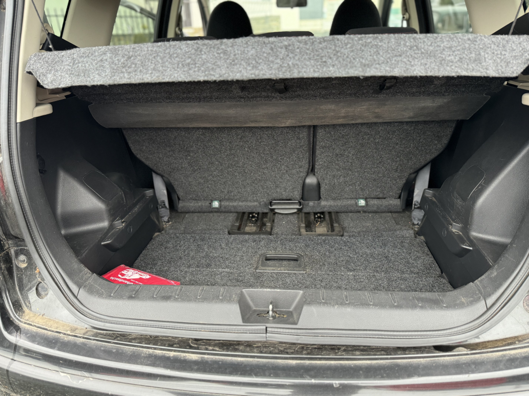 Nissan Note — 10