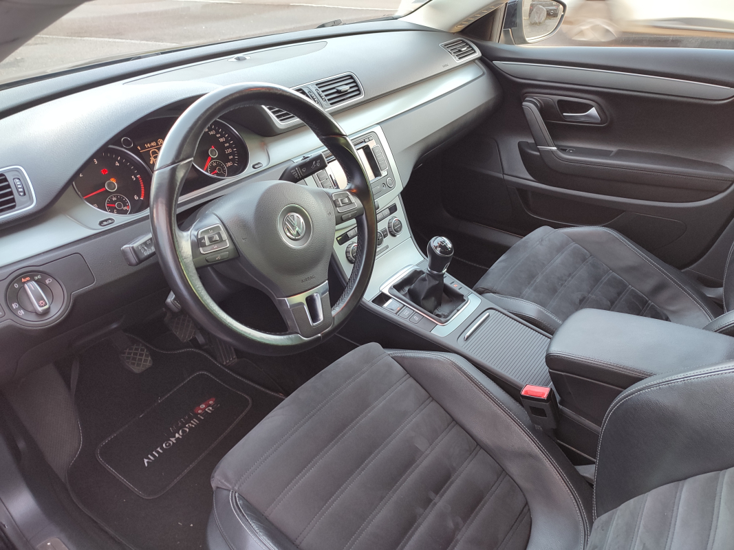 Volkswagen Passat CC — 20