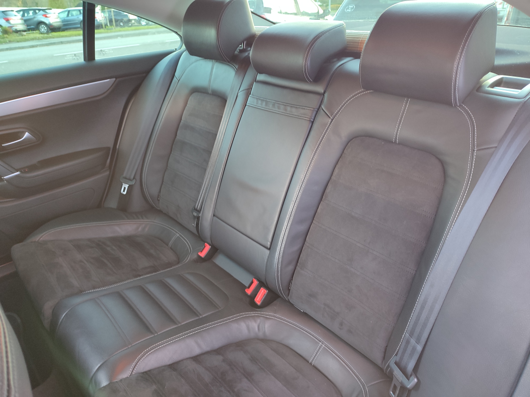 Volkswagen Passat CC — 16