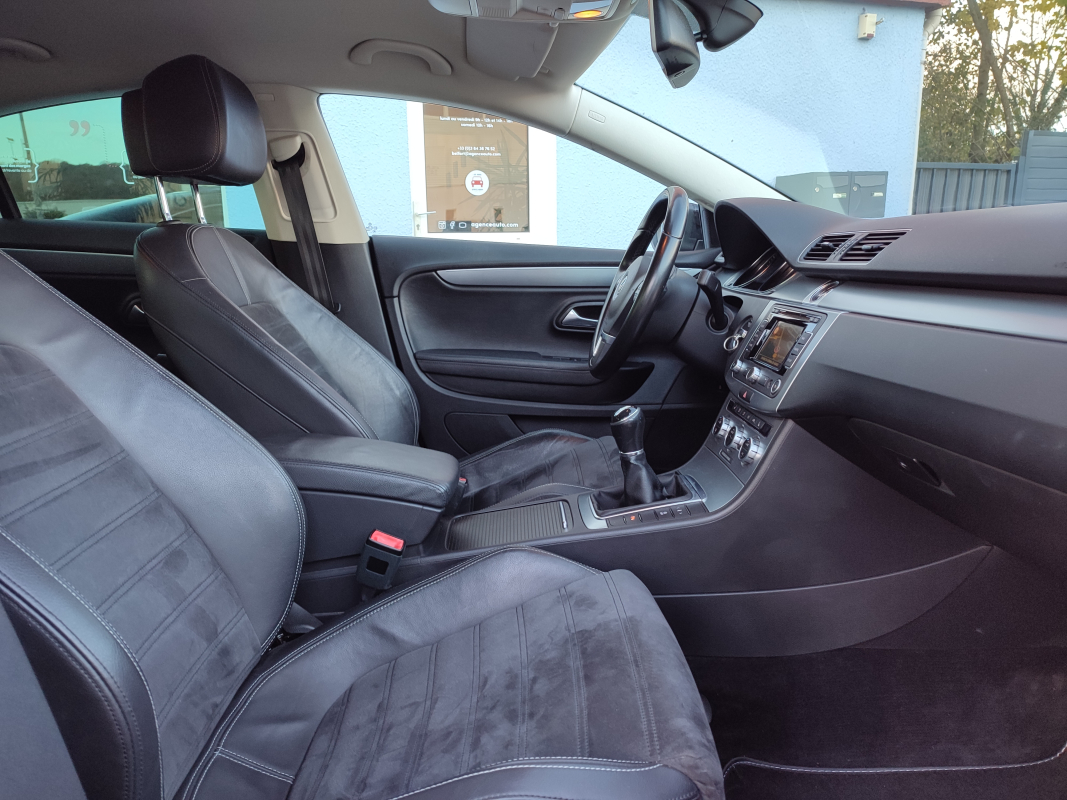 Volkswagen Passat CC — 23