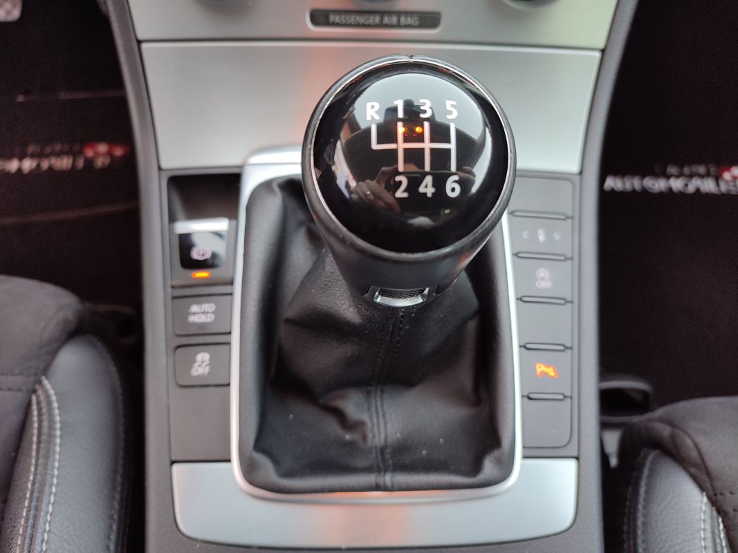 Volkswagen Passat CC — 25