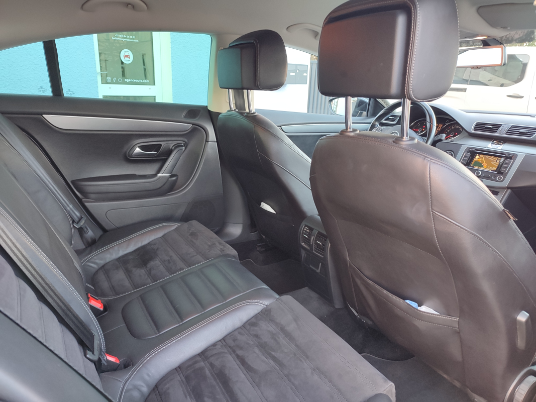 Volkswagen Passat CC — 15