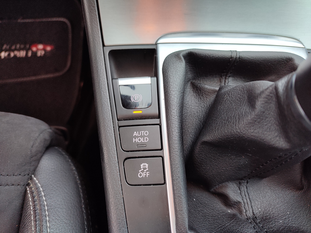 Volkswagen Passat CC — 37