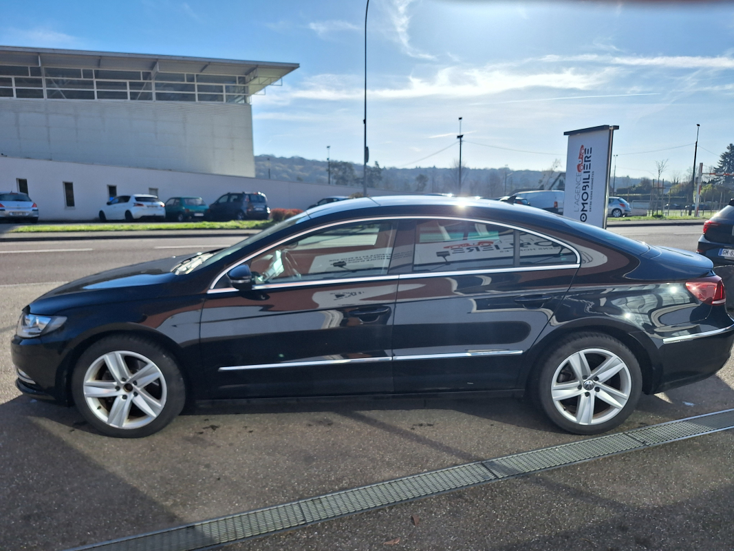 Volkswagen Passat CC — 4