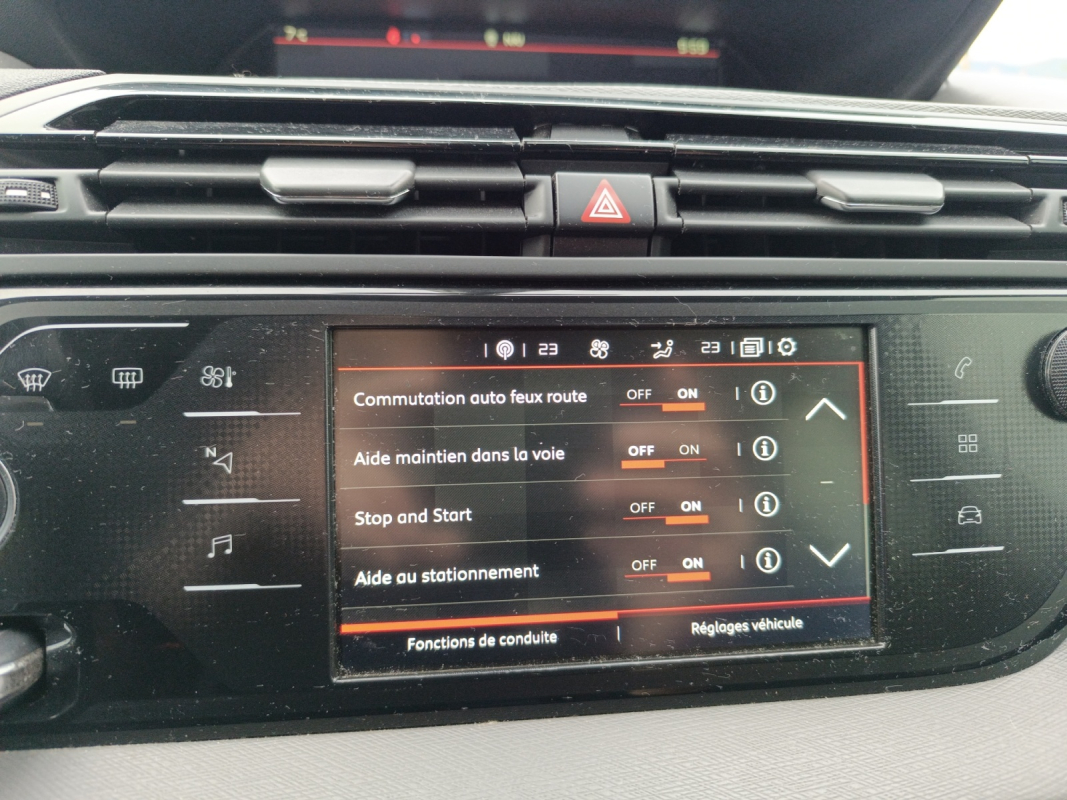 Citroen Grand C4 Picasso — 31