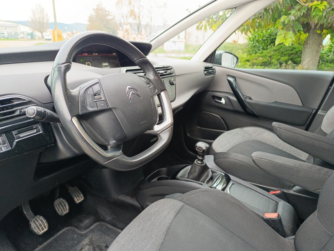 Citroen Grand C4 Picasso — 37