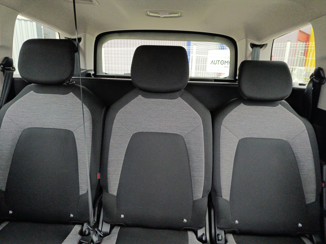 Citroen Grand C4 Picasso — 38