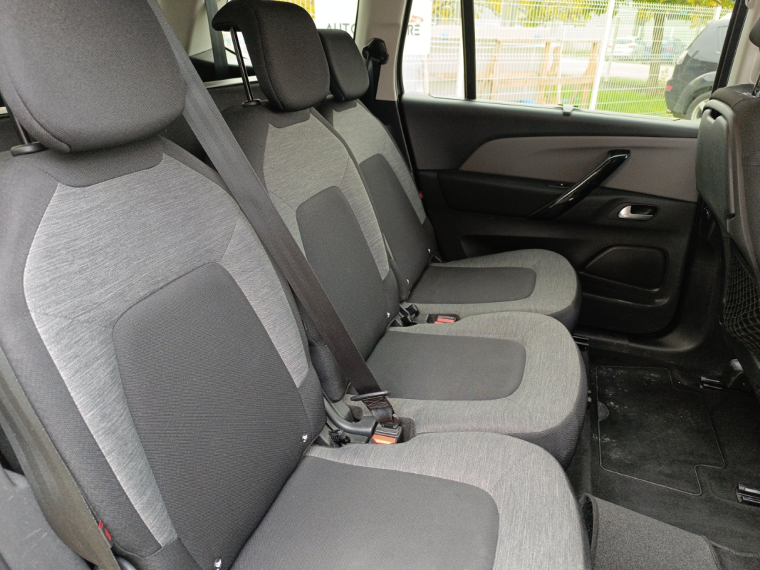 Citroen Grand C4 Picasso — 39