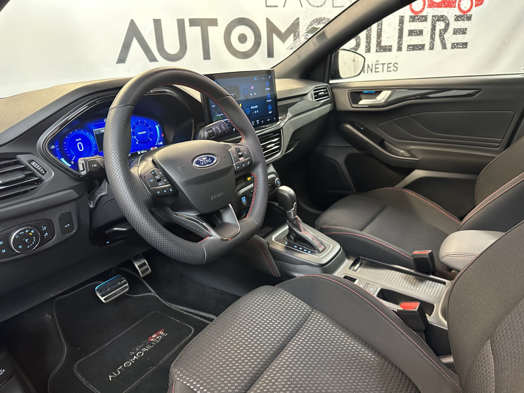 Ford Focus SW — 13