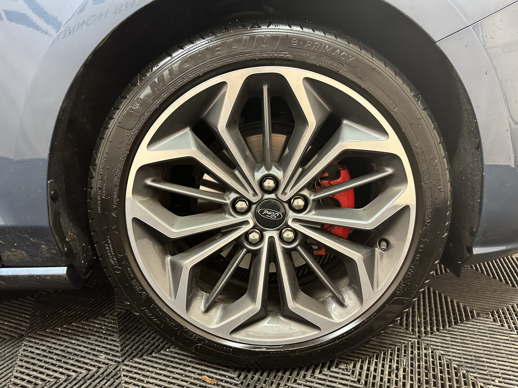 Ford Focus SW — 26