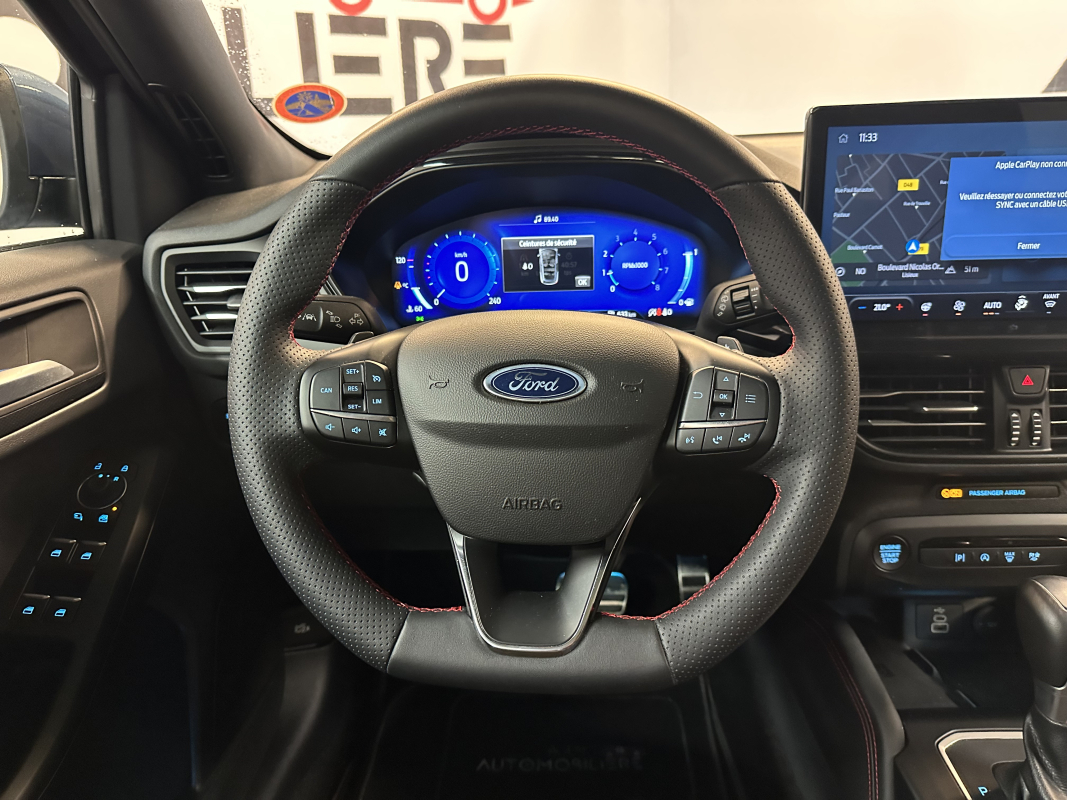 Ford Focus SW — 18